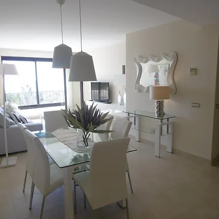Lets In The Sun Samara Apartment Marbella
