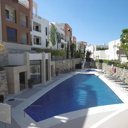 Lets In The Sun Samara Apartment