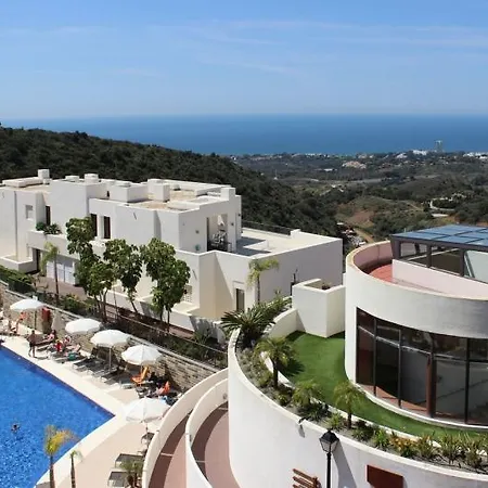 Lets In The Sun Samara * Marbella